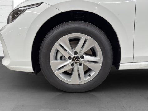 VW – Golf VIII Variant 2.0 TDI Life DSG