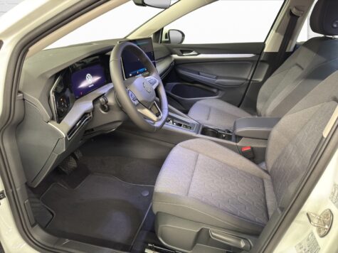 VW – Golf VIII Variant 2.0 TDI Life DSG