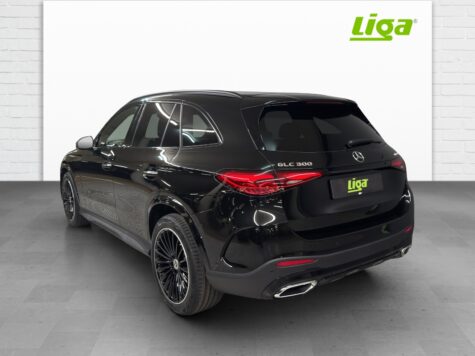 Mercedes-Benz – GLC 300 AMG Line 4Matic