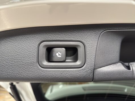 Mercedes-Benz – EQA 350 AMG Line 4Matic Excellence Edition