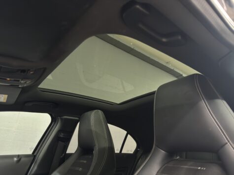 Mercedes-Benz – A 200 Urban