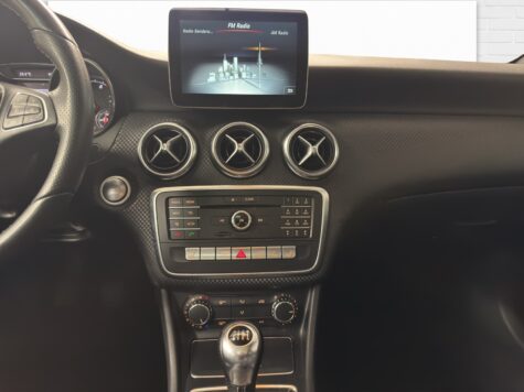 Mercedes-Benz – A 200 Urban