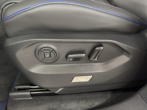 VW – Touareg 3.0 V6 TSI PHEV R United