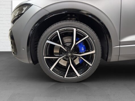 VW – Touareg 3.0 V6 TSI PHEV R United