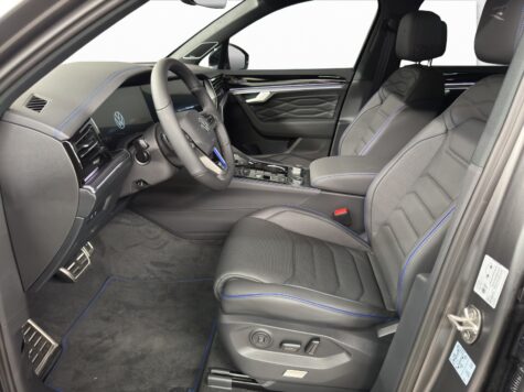 VW – Touareg 3.0 V6 TSI PHEV R United