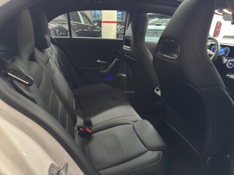 Mercedes-Benz – A 250 AMG Line 4 Matic