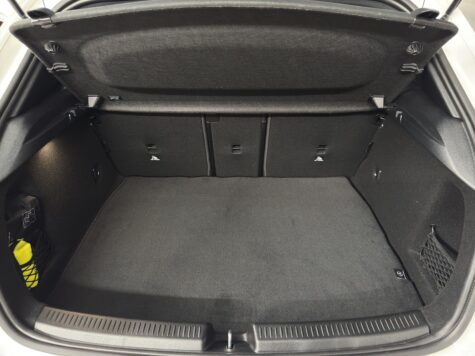 Mercedes-Benz – A 250 AMG Line 4 Matic