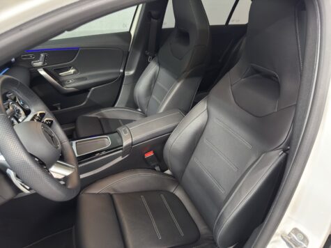 Mercedes-Benz – A 250 AMG Line 4 Matic