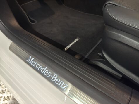 Mercedes-Benz – A 250 AMG Line 4 Matic