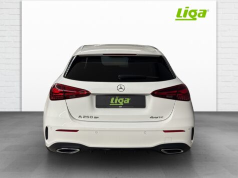 Mercedes-Benz – A 250 AMG Line 4 Matic