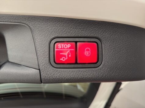 Mercedes-Benz – GLA 200 AMG Line Night Star