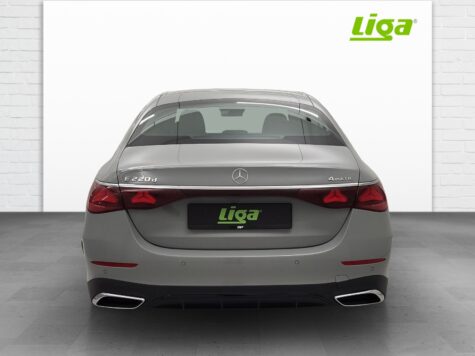 Mercedes-Benz – E 220 d AMG Line 4Matic