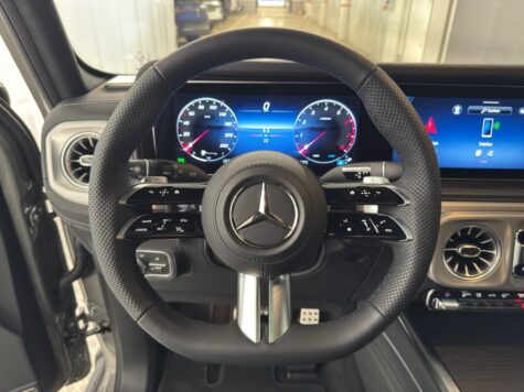 Mercedes-Benz – G 500