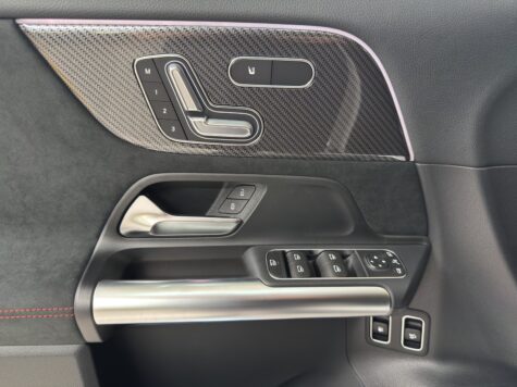 Mercedes-Benz – GLA 250 e AMG Line EQ Hybrid Technology