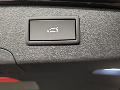 VW – Passat Variant 2.0 TDI Elegance DSG 4mot