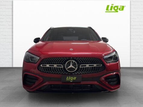 Mercedes-Benz – GLA 250 AMG Line 4Matic Swiss Star