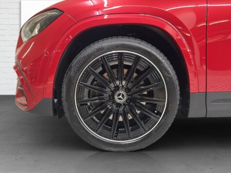 Mercedes-Benz – GLA 250 AMG Line 4Matic Swiss Star