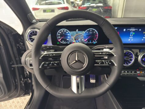 Mercedes-Benz – A 220 d AMG Line