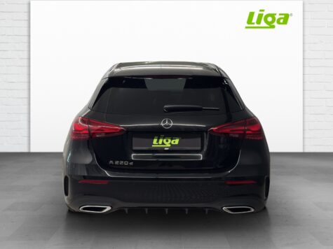 Mercedes-Benz – A 220 d AMG Line