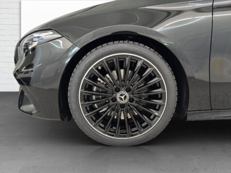 Mercedes-Benz – A 220 d AMG Line