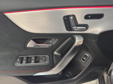 Mercedes-Benz – A 250 e AMG Line EQ Star