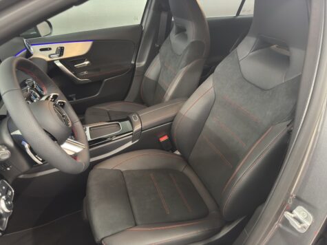 Mercedes-Benz – A 250 e AMG Line EQ Star