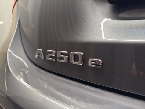 Mercedes-Benz – A 250 e AMG Line EQ Star