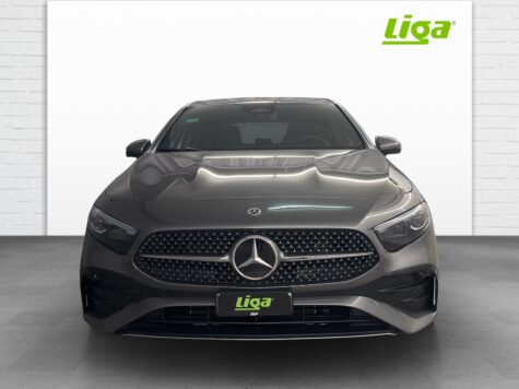 Mercedes-Benz – A 250 e AMG Line EQ Star