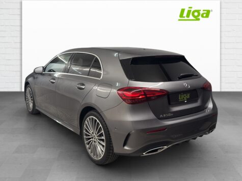 Mercedes-Benz – A 250 e AMG Line EQ Star
