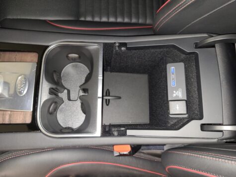 Land Rover – Discovery Sport 2.0 TD4 180 R-Dynamic HS