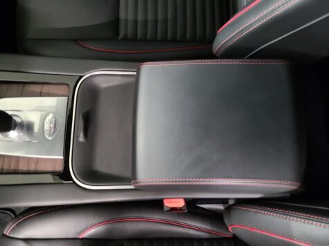 Land Rover – Discovery Sport 2.0 TD4 180 R-Dynamic HS