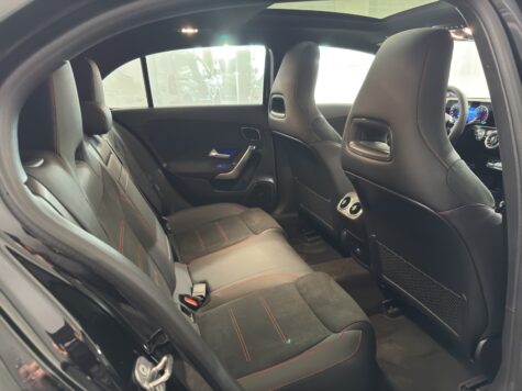 Mercedes-Benz – A 220 d AMG Line