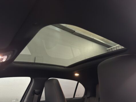 Mercedes-Benz – A 220 d AMG Line