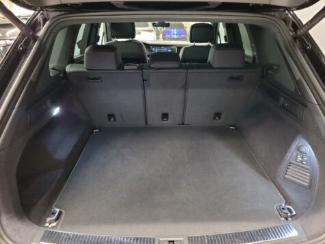 VW – Touareg 3.0 V6 TSI R-Line