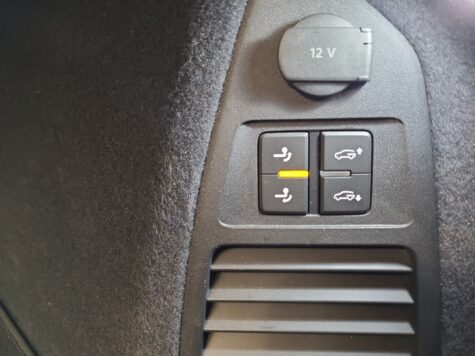 VW – Touareg 3.0 V6 TSI R-Line