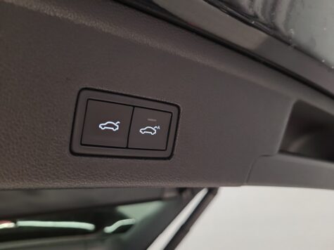 VW – Touareg 3.0 V6 TSI R-Line