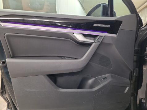 VW – Touareg 3.0 V6 TSI R-Line