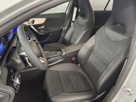 Mercedes-Benz – A 200 AMG Line Night Star