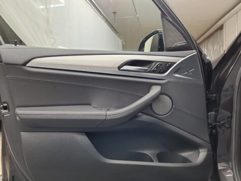 BMW – X3 G01 20d xDrive paddles