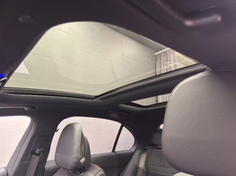 Mercedes-Benz – C 300 AMG Line 4Matic