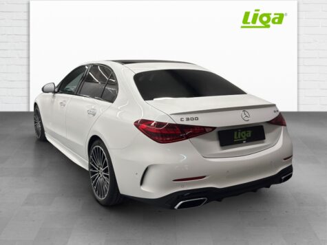 Mercedes-Benz – C 300 AMG Line 4Matic