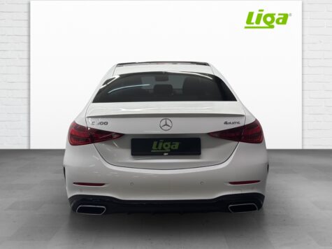 Mercedes-Benz – C 300 AMG Line 4Matic
