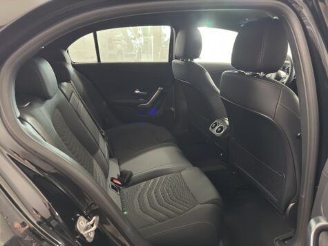 Mercedes-Benz – A 200 Advanced Plus Night Star