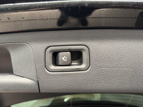 Mercedes-Benz – A 200 Advanced Plus Night Star