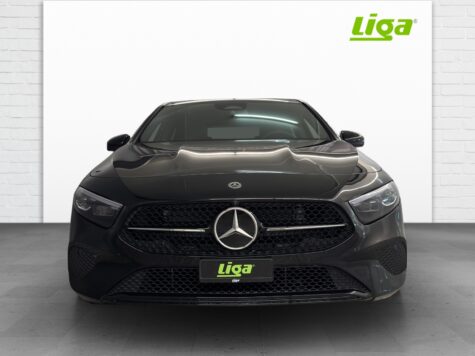 Mercedes-Benz – A 200 Advanced Plus Night Star