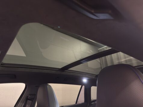 VW – Passat Variant 2.0 TSI R-Line  DSG 4motion