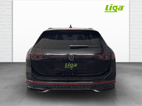 VW – Passat Variant 2.0 TSI R-Line  DSG 4motion