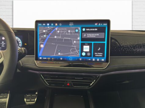 VW – Passat Variant 2.0 TSI R-Line  DSG 4motion