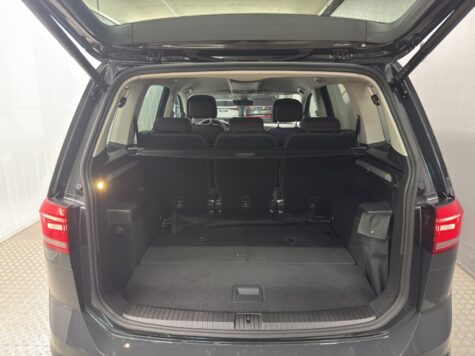 VW – Touran 2.0 TDI SCR Highline DSG