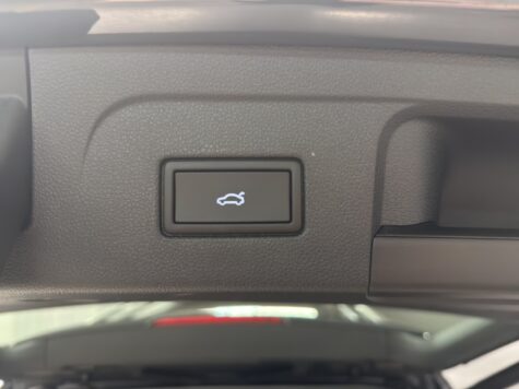 VW – Touran 2.0 TDI SCR Highline DSG